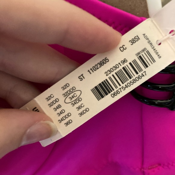 Victoria Secret Bikini - Picture 5 of 6